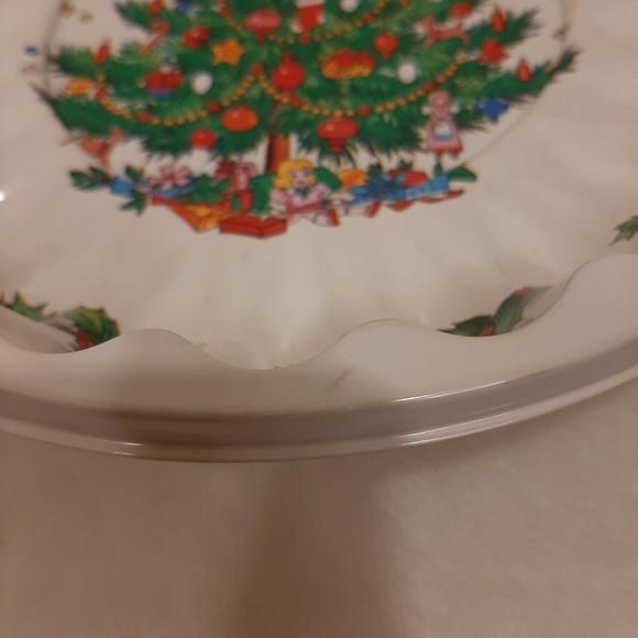 Vintage Christmas Tree 9” Plastic Serving Cookie Candy Tray Holly Plastic - Picture 13 of 13